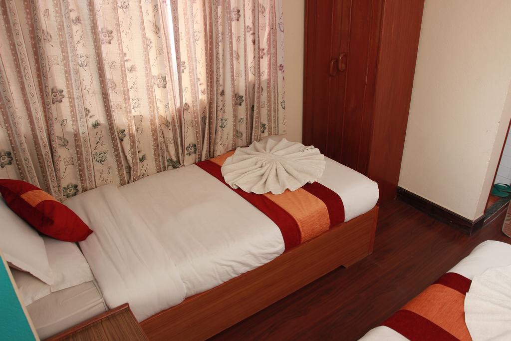 Shree Tibet Family Guest House Kathmandu Ngoại thất bức ảnh
