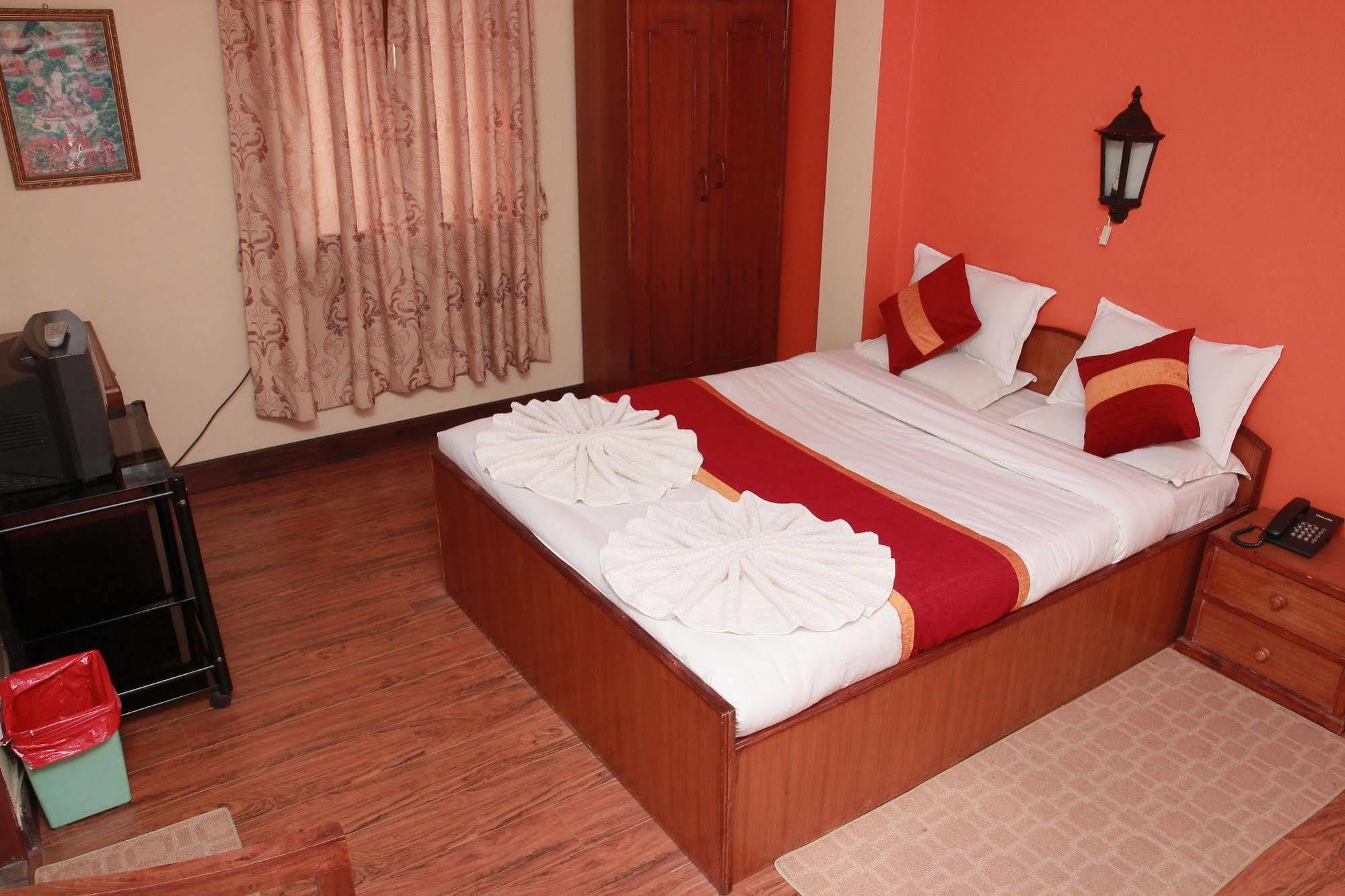 Shree Tibet Family Guest House Kathmandu Ngoại thất bức ảnh