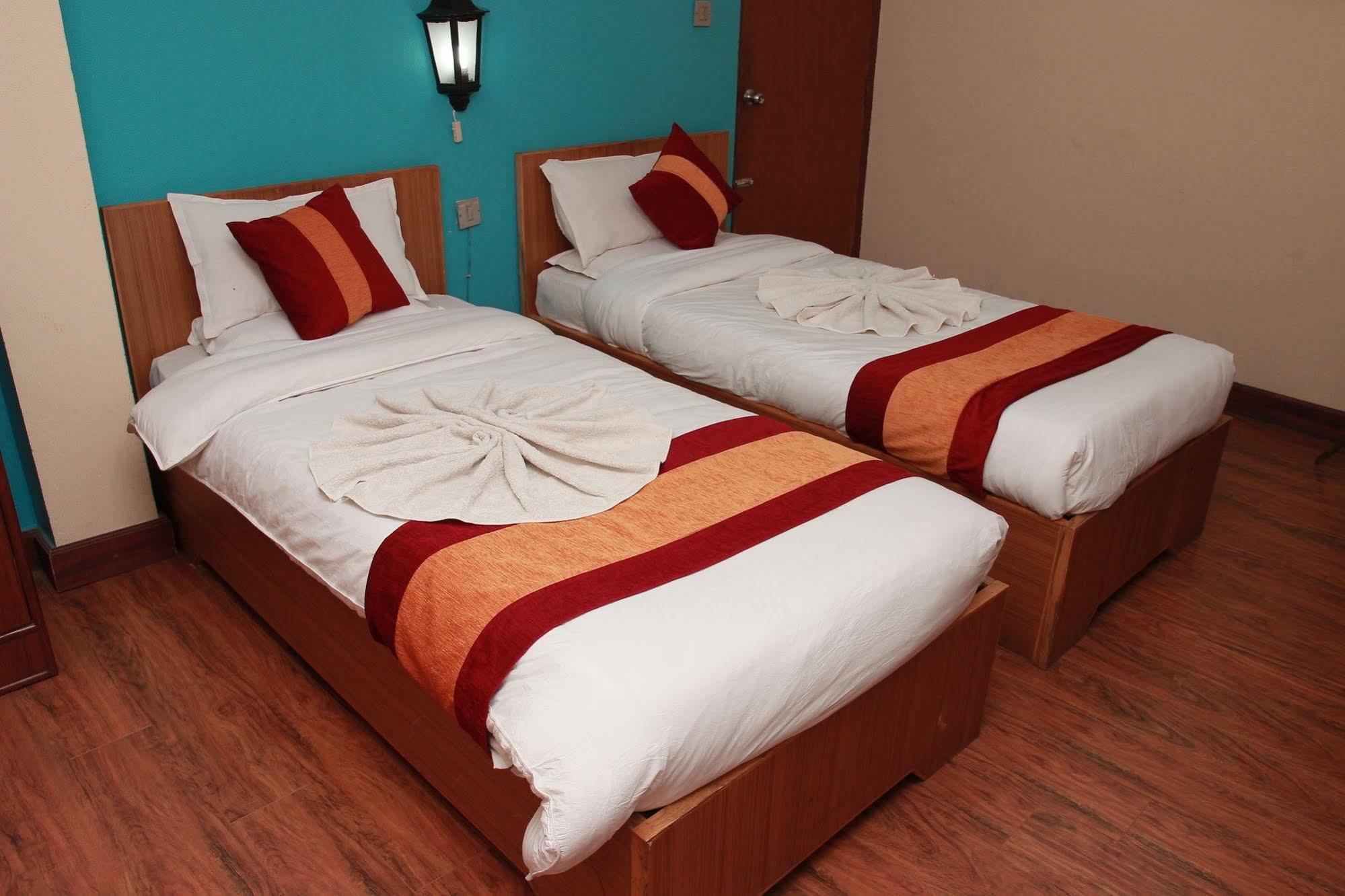 Shree Tibet Family Guest House Kathmandu Ngoại thất bức ảnh