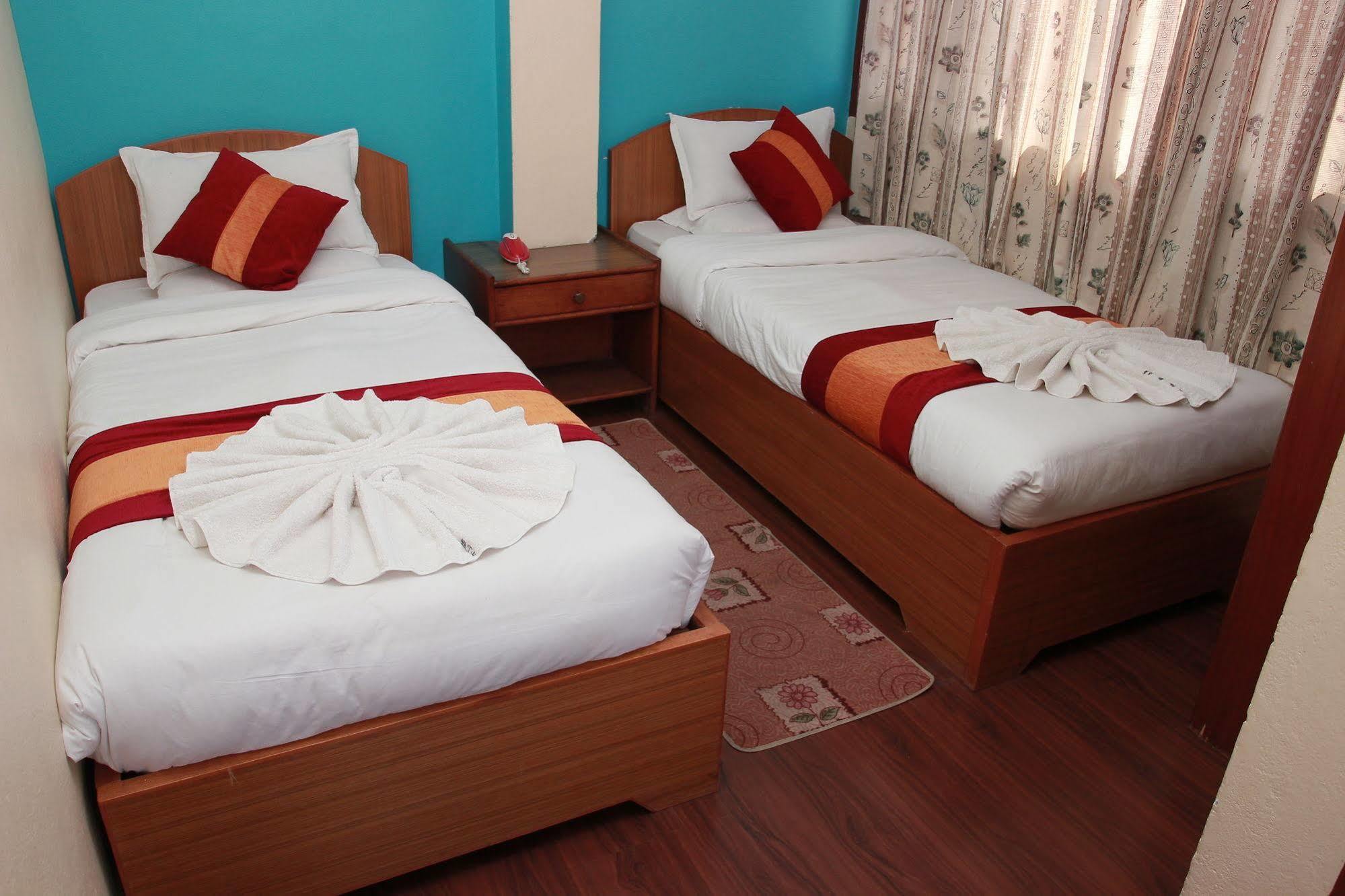 Shree Tibet Family Guest House Kathmandu Ngoại thất bức ảnh