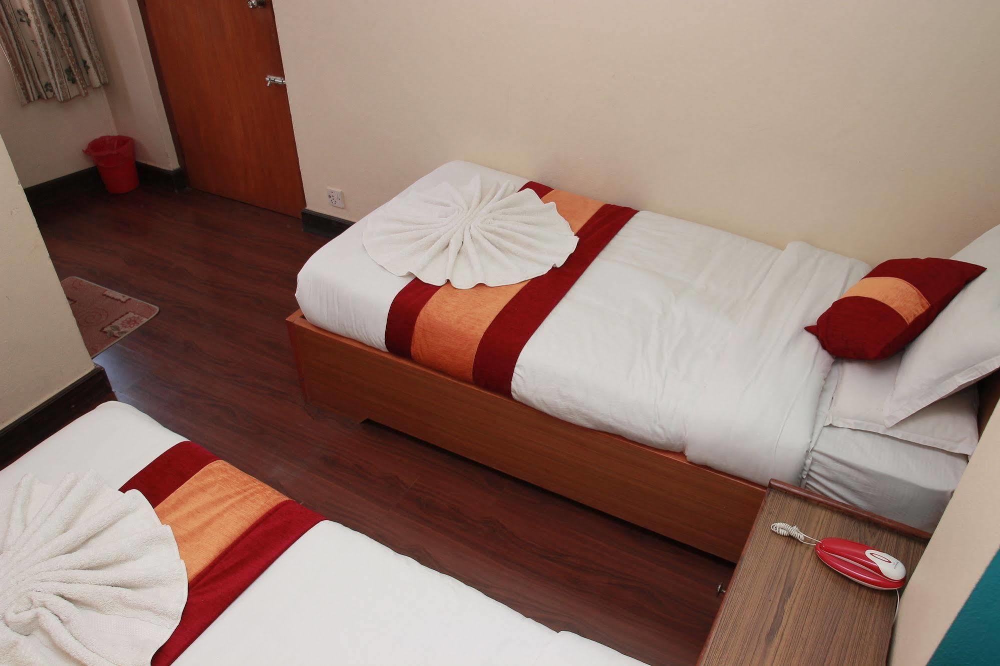 Shree Tibet Family Guest House Kathmandu Ngoại thất bức ảnh
